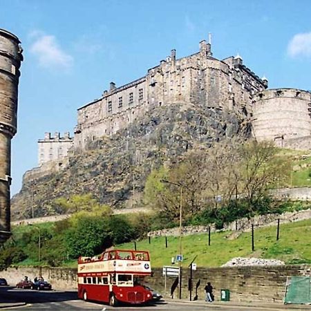 Joivy Unique Old Town Stay Under Edinburgh Castle المظهر الخارجي الصورة