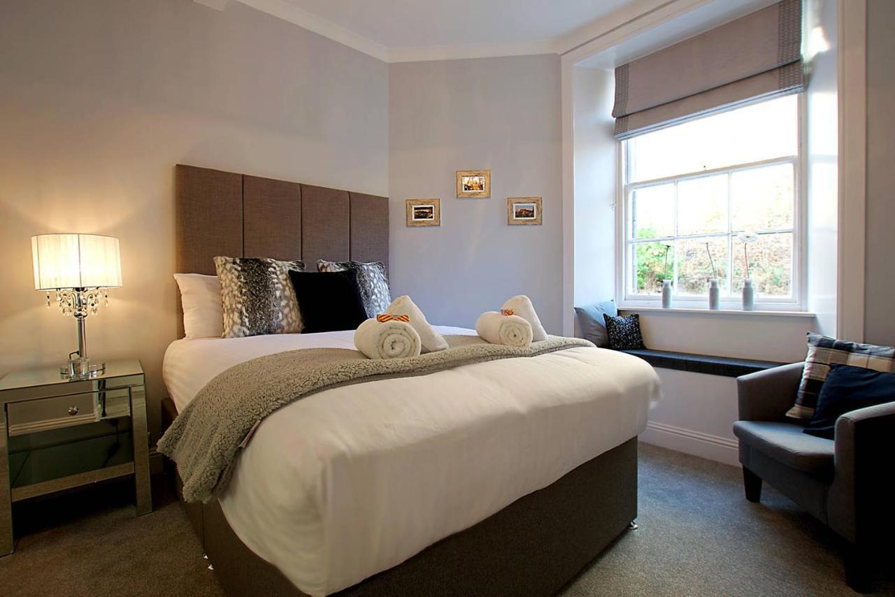 Joivy Unique Old Town Stay Under Edinburgh Castle المظهر الخارجي الصورة