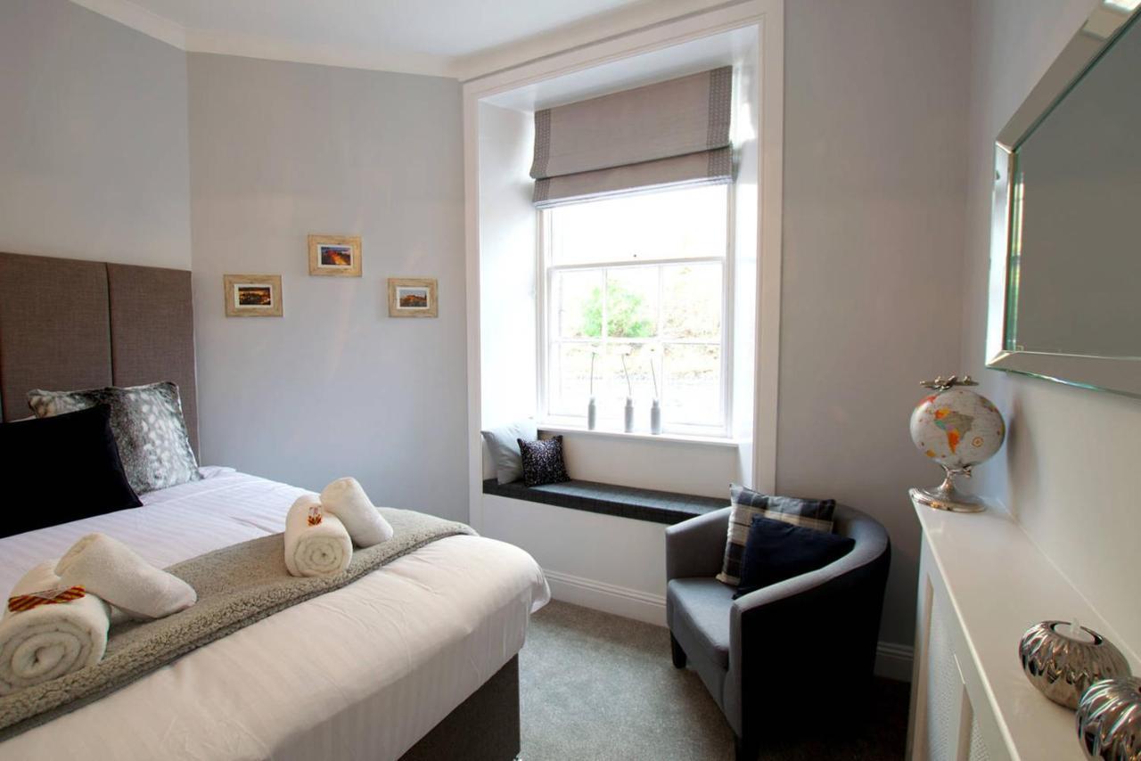 Joivy Unique Old Town Stay Under Edinburgh Castle المظهر الخارجي الصورة